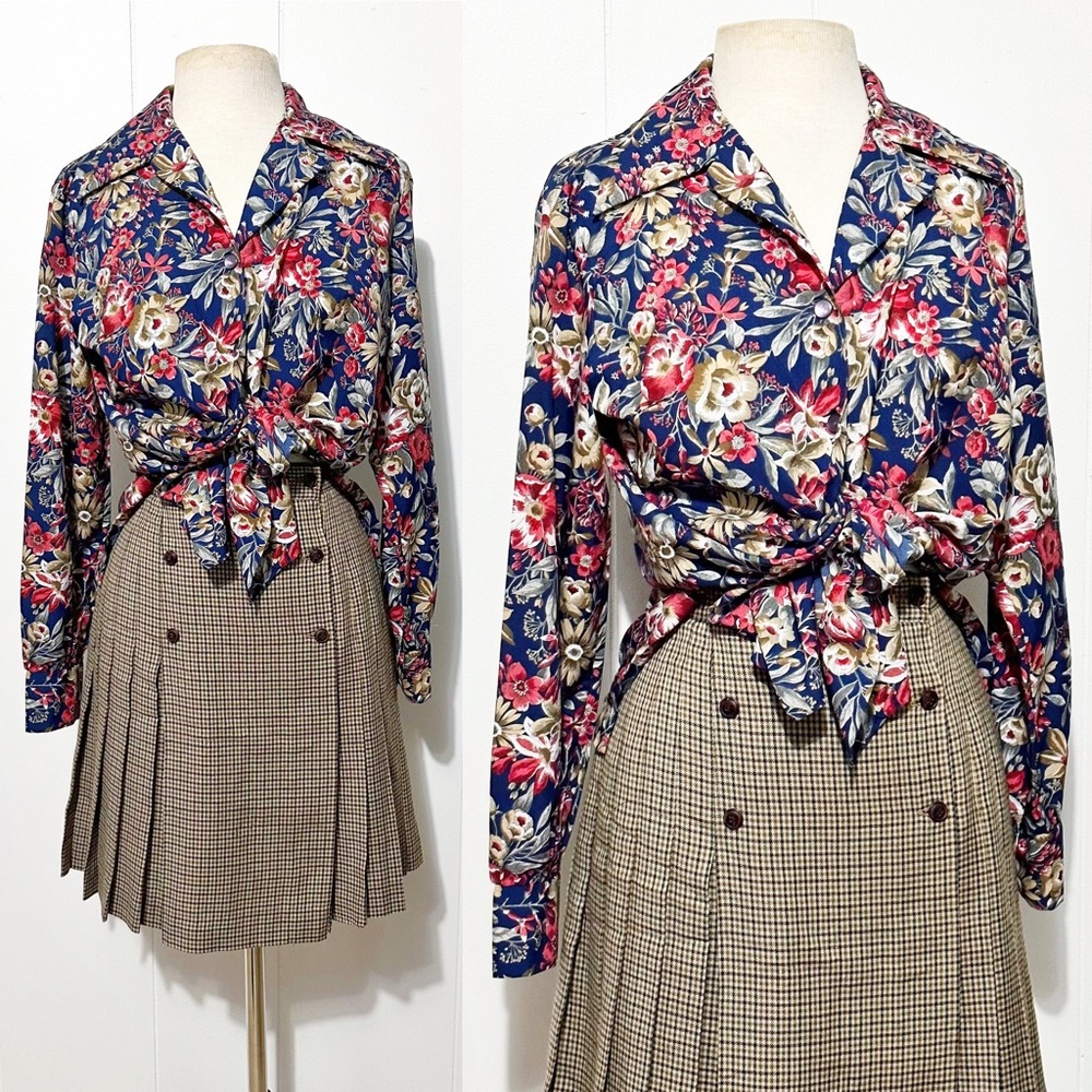 SOLD | 70’s Navy & Pink Long Sleeve Button Front Top ft. Large Floral Print
